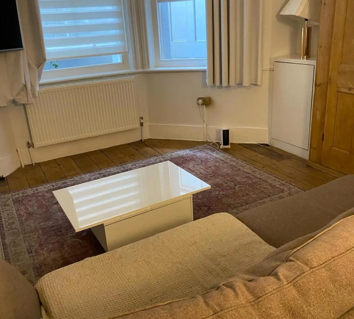 2 Large One Bed Apartment - Prime Location - Quiet & Comfortable - Garden Access Hove
